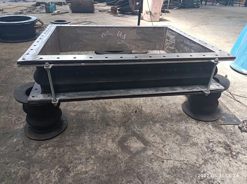 การเชื่อมต่อแบบอ่อนด้วยยางพัดลมทรงสี่เหลี่ยมคืออะไร และเหตุใดจึงจำเป็นสำหรับระบบ HVAC ของคุณ